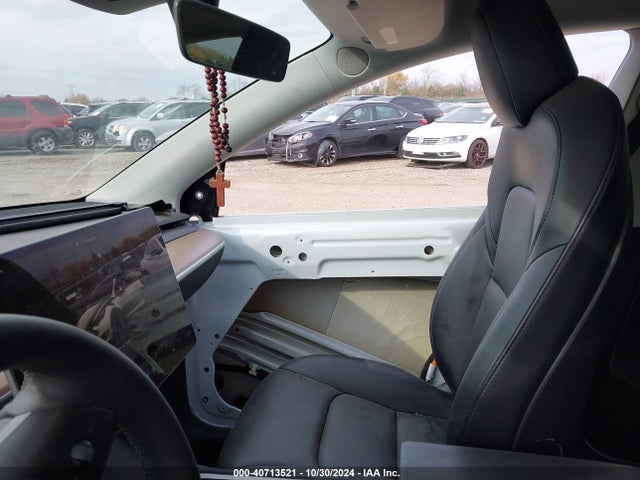 2022 TESLA MODEL Y 7SAYGDEE5NF488495 Photo 4