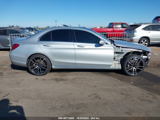 55SWF4KB3FU020895 Mercedes-Benz C 300 4matic/luxury 4matic/sport 4matic
