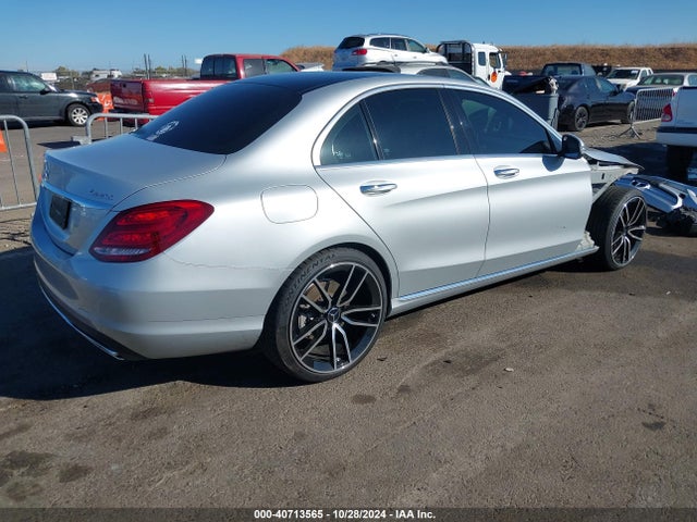 55SWF4KB3FU020895 Mercedes-Benz C 300 4matic/luxury 4matic/sport 4matic