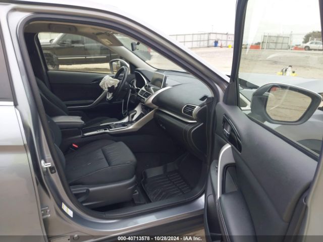 JA4AT5AA9JZ047664 Mitsubishi Eclipse Cross Se