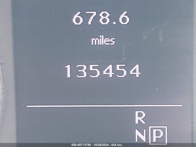SJKCH5CRXJA052595 Infiniti Qx30 Luxury