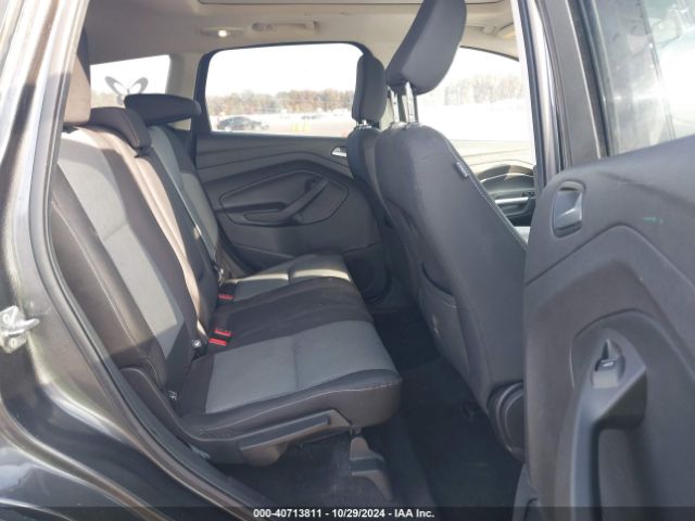 1FMCU0GDXJUC85600 Ford ESCAPE SE