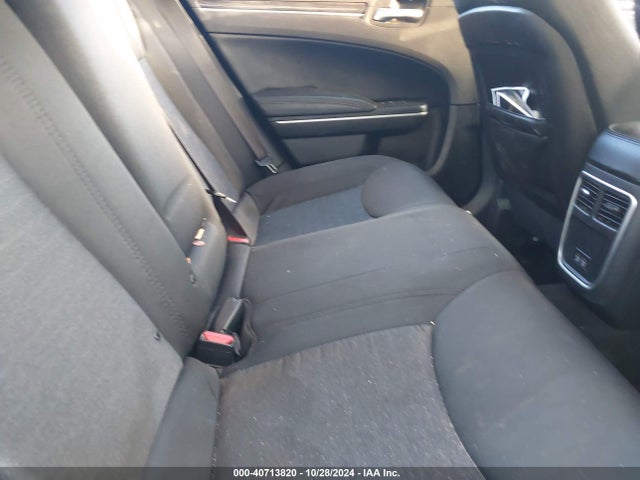 2C3CCAAG3KH609883 Chrysler 300 Touring