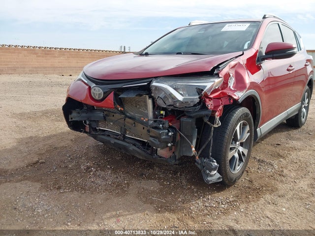 2T3WFREV1JW494254 Toyota Rav4 Adventure/xle