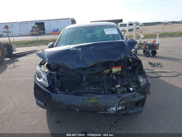 WVGBV3AX9EW613239 Volkswagen TIGUAN SE