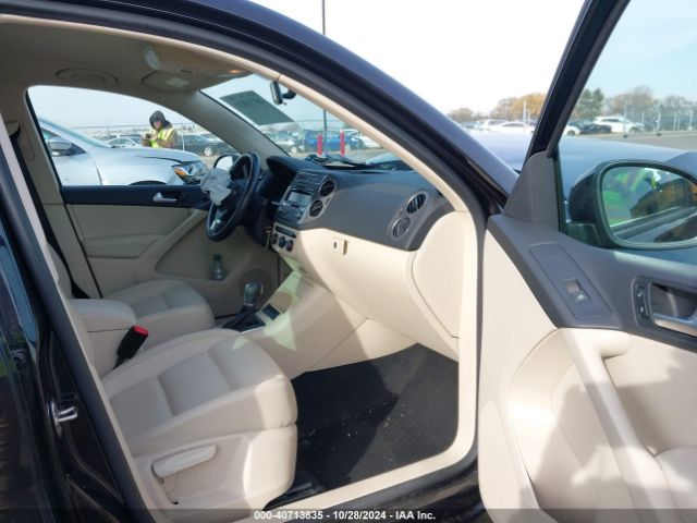 WVGBV3AX9EW613239 Volkswagen TIGUAN SE