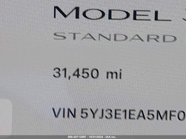 Tesla Model 3 Standard Range Plus Rear-wheel Drive 2021 5YJ3E1EA5MF054262 Image 16