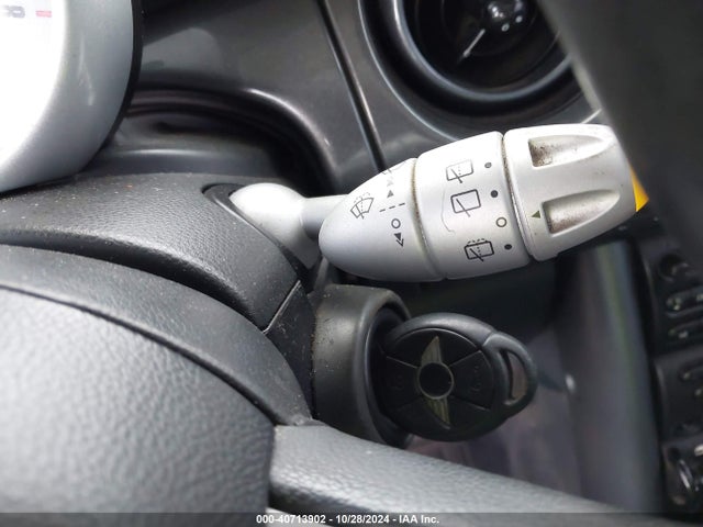 2005 MINI COOPER S WMWRE33575TL11283 Photo 10