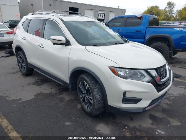 2019 JN8AT2MV0KW400724 main image