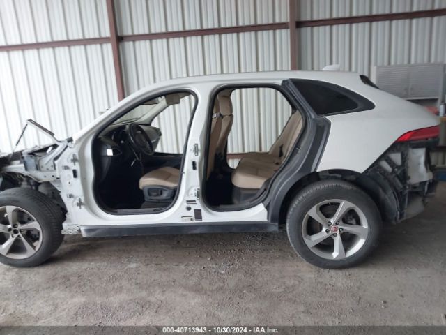 SADCJ2GX7JA236797 Jaguar F-pace 30t Premium