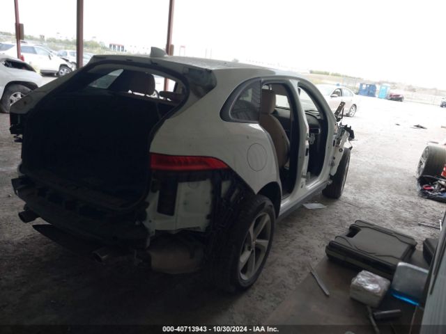 SADCJ2GX7JA236797 Jaguar F-pace 30t Premium