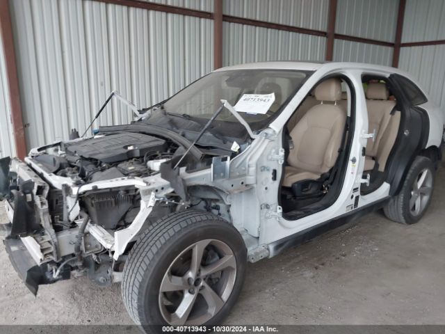 SADCJ2GX7JA236797 Jaguar F-pace 30t Premium