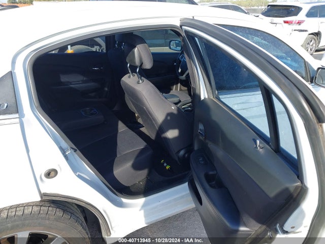 Chrysler 200 Touring 2014 1C3CCBBG4EN128640 Image 8