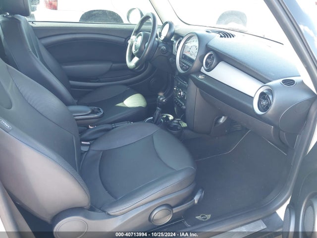 2012 MINI COOPER WMWSU3C55CT542765 Photo 4