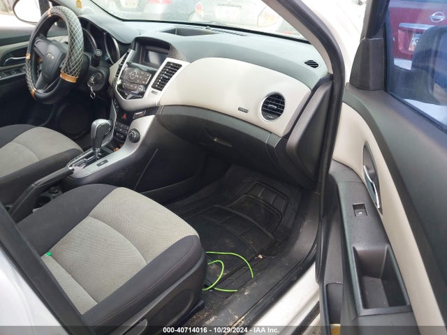 1G1PA5SH8E7205486 Chevrolet Cruze Ls Auto