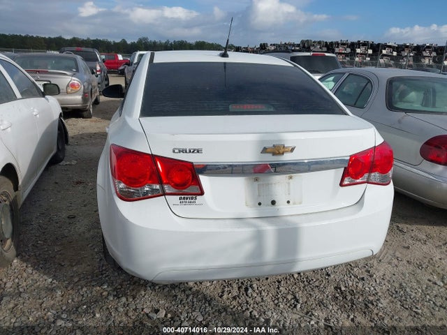 1G1PA5SH8E7205486 Chevrolet Cruze Ls Auto