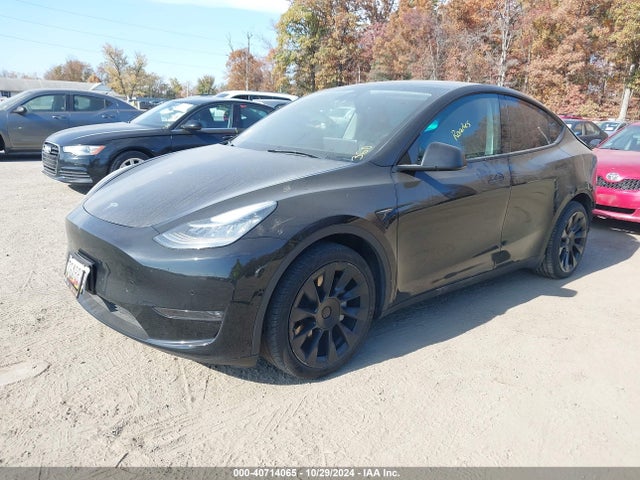 2021 TESLA MODEL Y 5YJYGDEE2MF214490 Photo 1