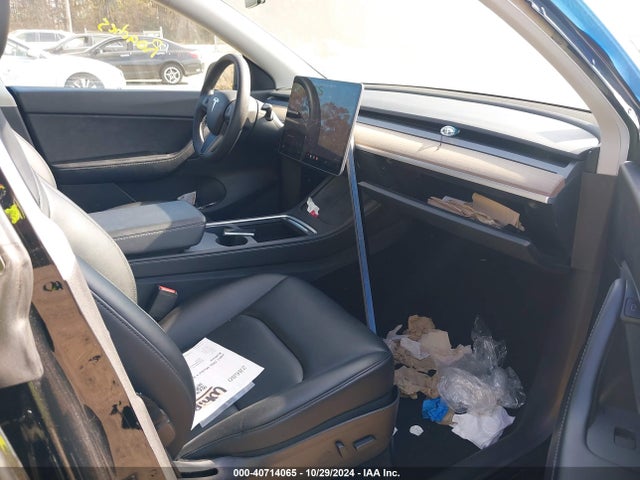 2021 TESLA MODEL Y 5YJYGDEE2MF214490 Photo 4
