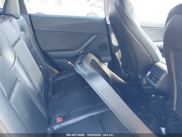 2021 TESLA MODEL Y 5YJYGDEE2MF214490 Photo 7