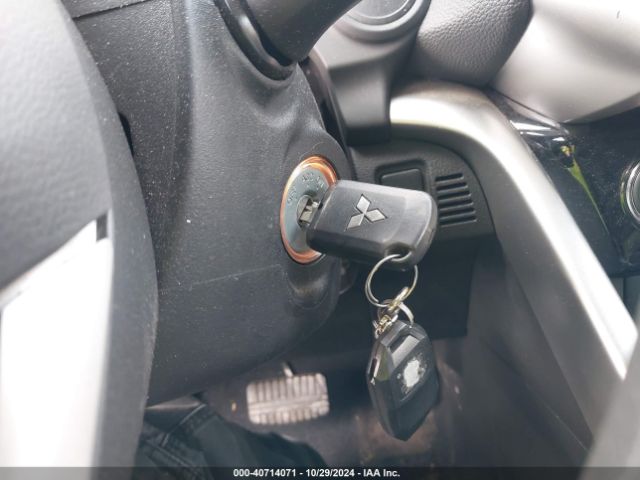 JA4AT4AAXJZ043777 Mitsubishi Eclipse Cross Le