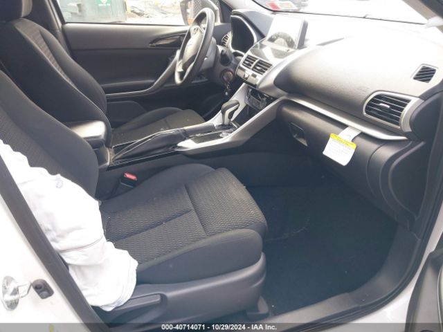 JA4AT4AAXJZ043777 Mitsubishi Eclipse Cross Le