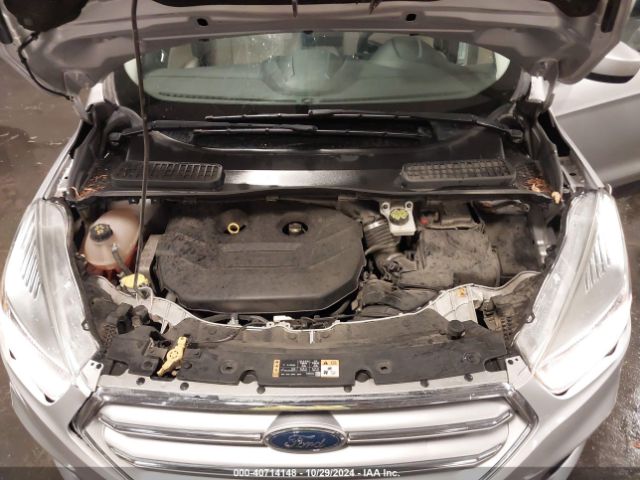 1FMCU9G95HUE76612 Ford ESCAPE SE