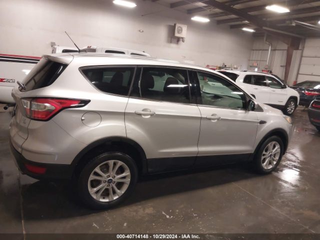 1FMCU9G95HUE76612 Ford ESCAPE SE