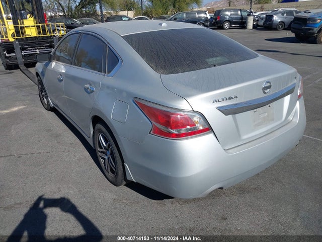 Nissan Altima 2.5 S 2015 1N4AL3AP2FC228328 Image 3