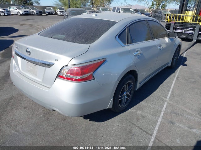 Nissan Altima 2.5 S 2015 1N4AL3AP2FC228328 Image 4