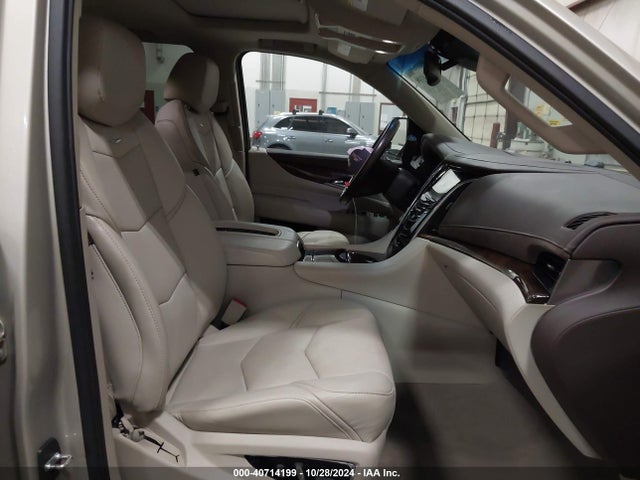 1GYS4BKJXGR318660 Cadillac Escalade Luxury Collection