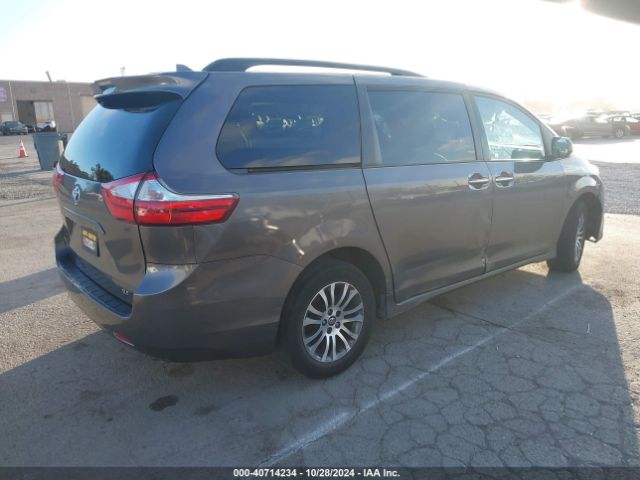 5TDYZ3DC5KS982915 Toyota Sienna Xle 8 Passenger