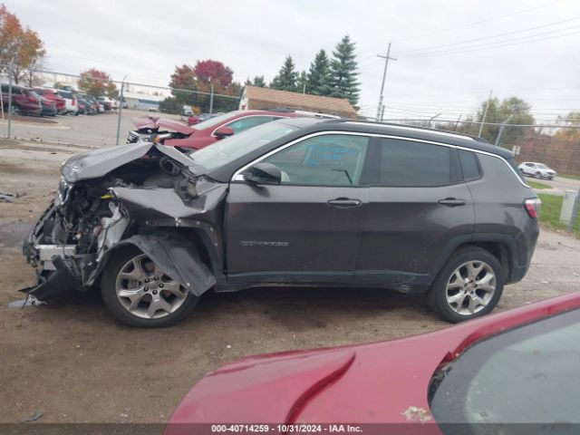 3C4NJDCB5NT132088 Jeep Compass Limited 4x4