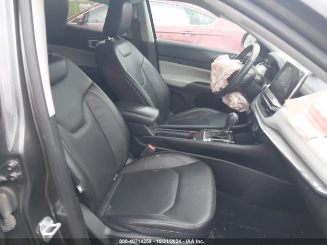 3C4NJDCB5NT132088 Jeep Compass Limited 4x4