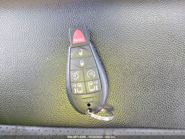 2C4RDGCG2KR802426 Dodge Grand Caravan Sxt