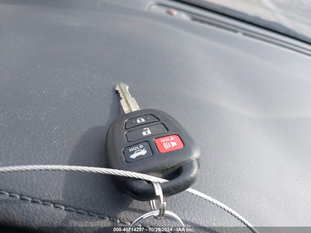 Toyota COROLLA LE 2019 5YFBURHE2KP861674 Image 11