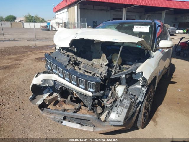 3C4NJCCB2JT461612 Jeep Compass Limited Fwd