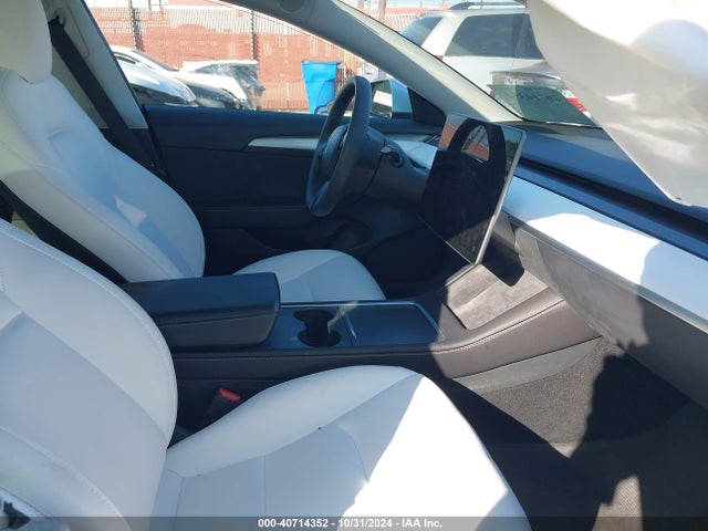 2023 TESLA MODEL 3 5YJ3E1EA4PF497202 Photo 4