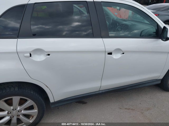 4A4AP3AU2EE016142 Mitsubishi Outlander Sport Es