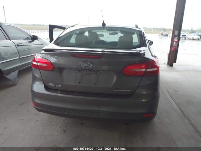 1FADP3J2XJL271801 Ford Focus Titanium