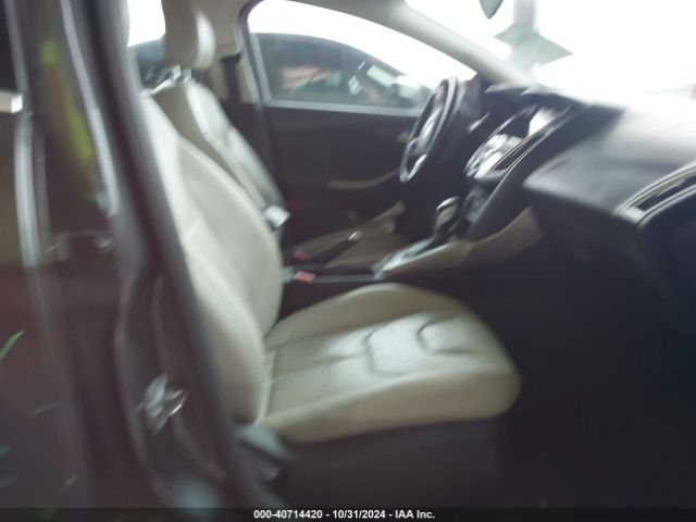 1FADP3J2XJL271801 Ford Focus Titanium