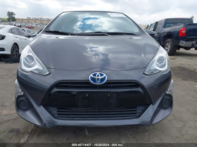 Toyota Prius C Two 2015 JTDKDTB39F1105385 Image 12