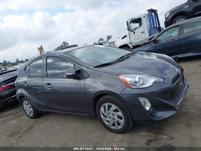 Toyota Prius C Two 2015 JTDKDTB39F1105385 Image 13