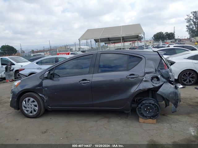 Toyota Prius C Two 2015 JTDKDTB39F1105385 Image 14