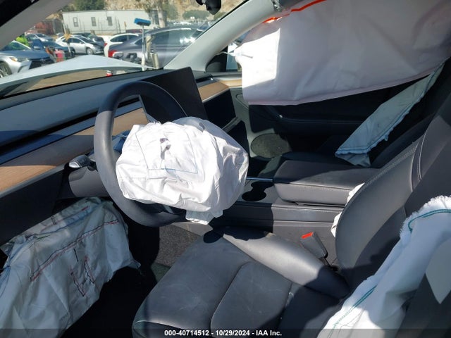 2023 TESLA MODEL Y 7SAYGDEE9PA036887 Photo 4