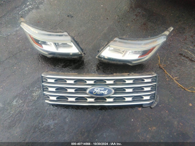 Ford Explorer Limited 2017 1FM5K8F89HGC38858 Image 12
