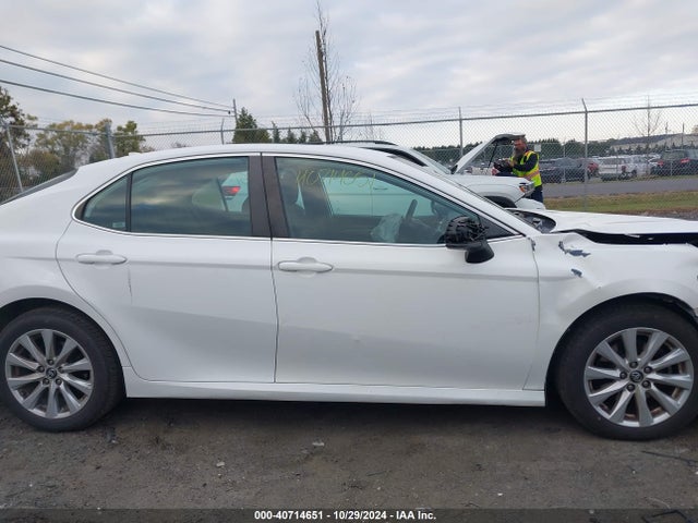 Toyota CAMRY LE 2019 4T1B11HK6KU258239 Image 13