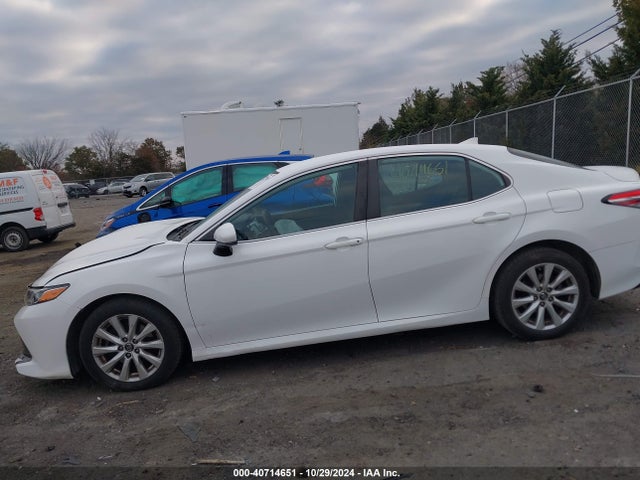 Toyota CAMRY LE 2019 4T1B11HK6KU258239 Image 14