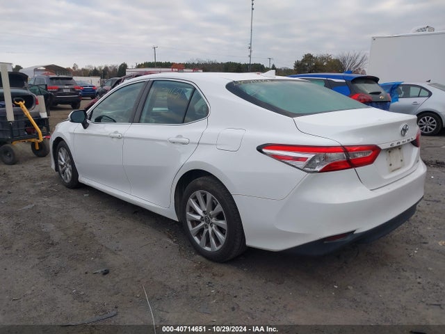 Toyota CAMRY LE 2019 4T1B11HK6KU258239 Image 3