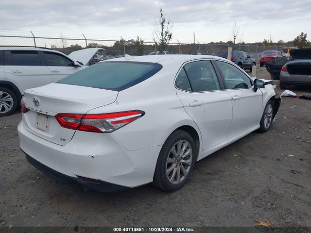 Toyota CAMRY LE 2019 4T1B11HK6KU258239 Image 4