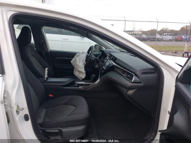 Toyota CAMRY LE 2019 4T1B11HK6KU258239 Image 5